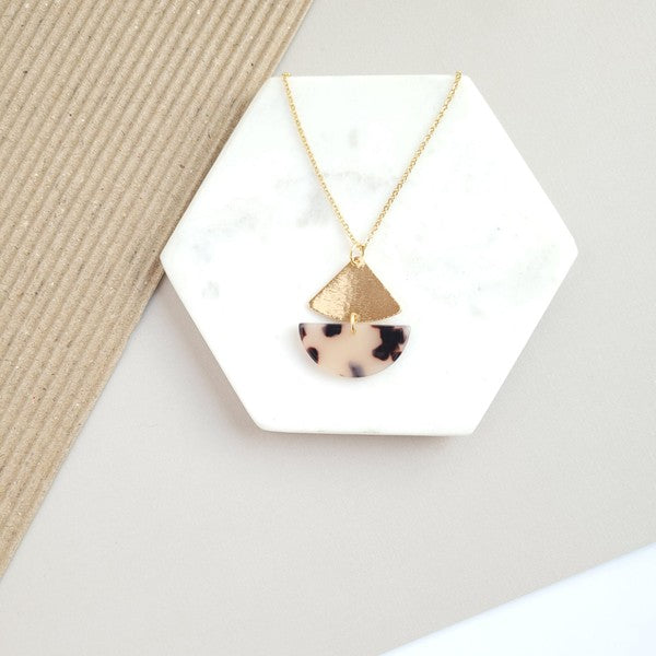 Ava Blonde Tortoise Necklace - Jake J Shop